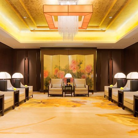 Chongqing Ronghui Grand Hotel Екстериор снимка