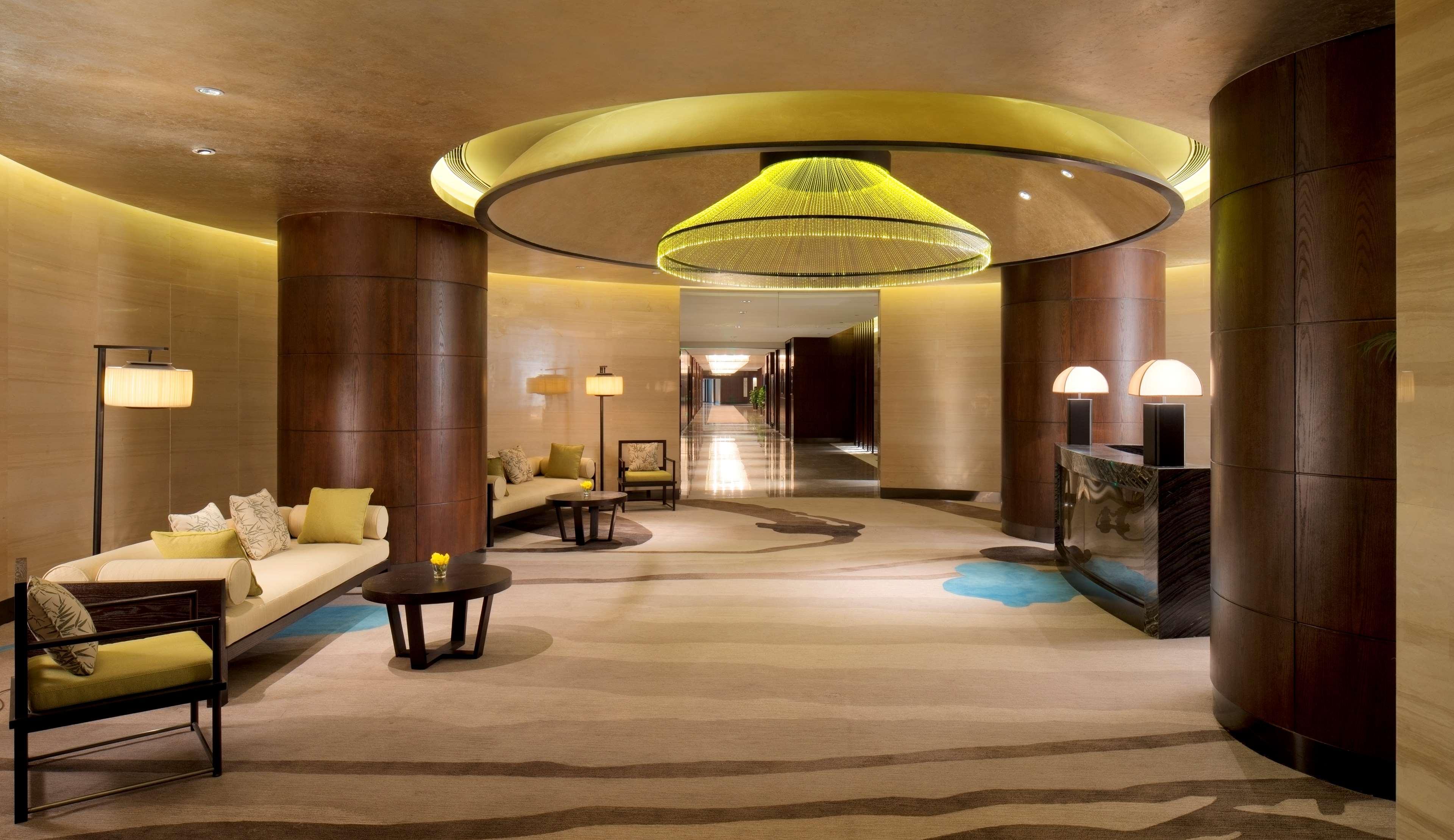 Chongqing Ronghui Grand Hotel Екстериор снимка