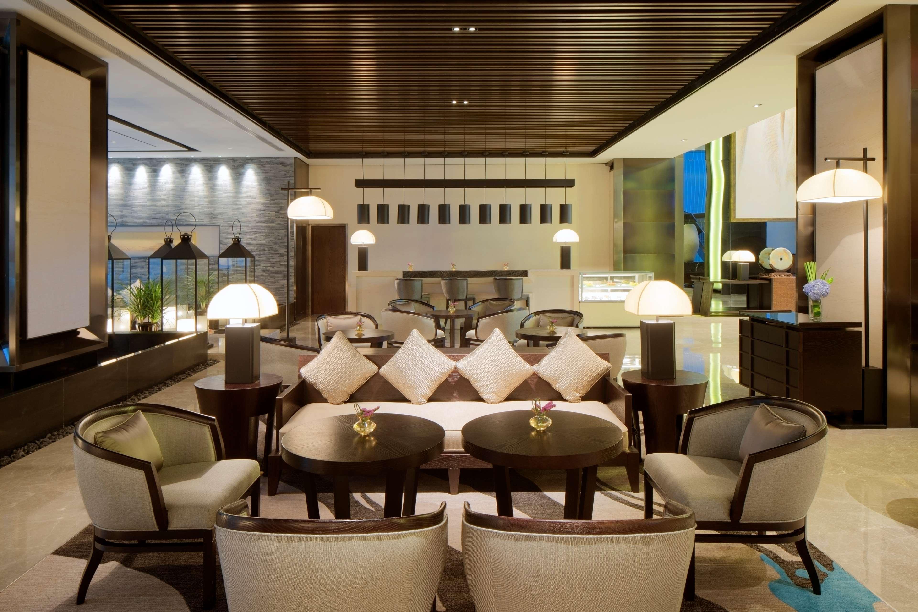 Chongqing Ronghui Grand Hotel Екстериор снимка