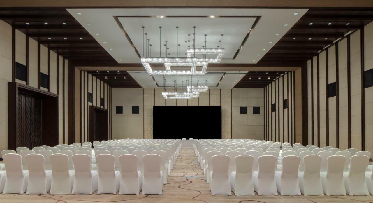 Chongqing Ronghui Grand Hotel Екстериор снимка