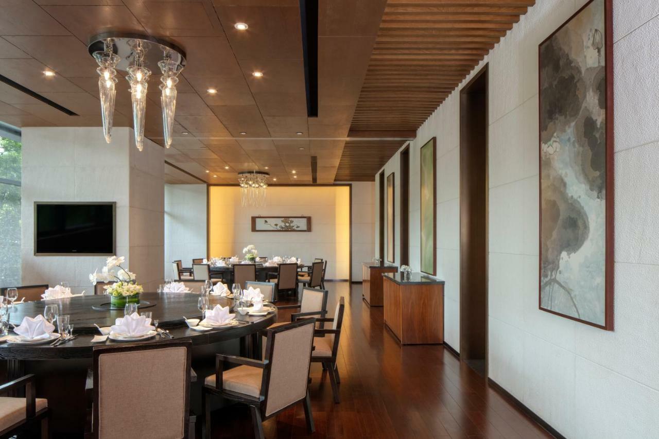 Chongqing Ronghui Grand Hotel Екстериор снимка