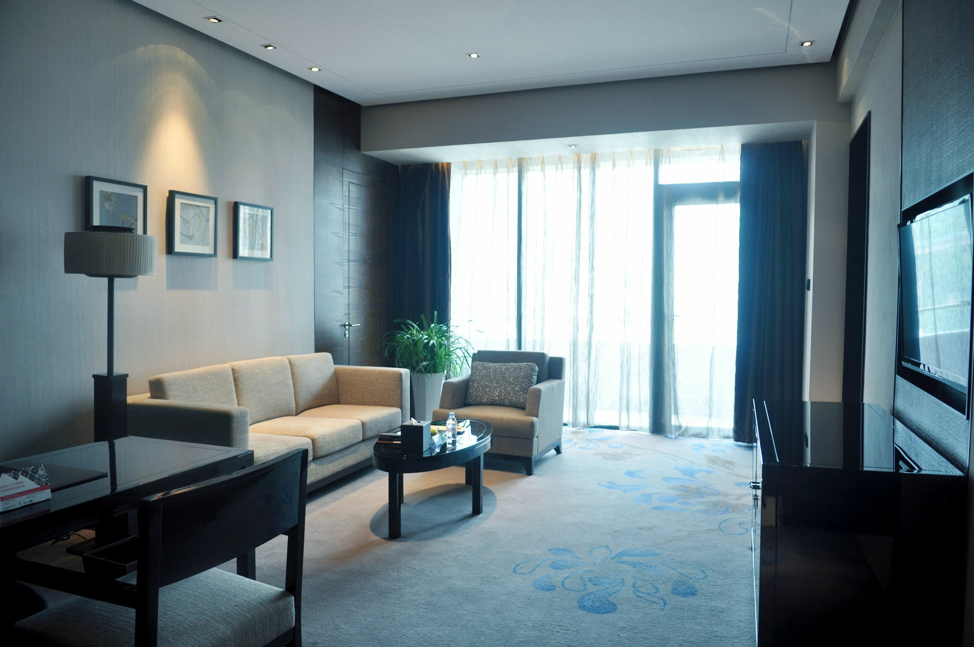 Chongqing Ronghui Grand Hotel Екстериор снимка