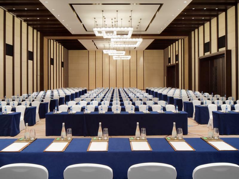 Chongqing Ronghui Grand Hotel Екстериор снимка