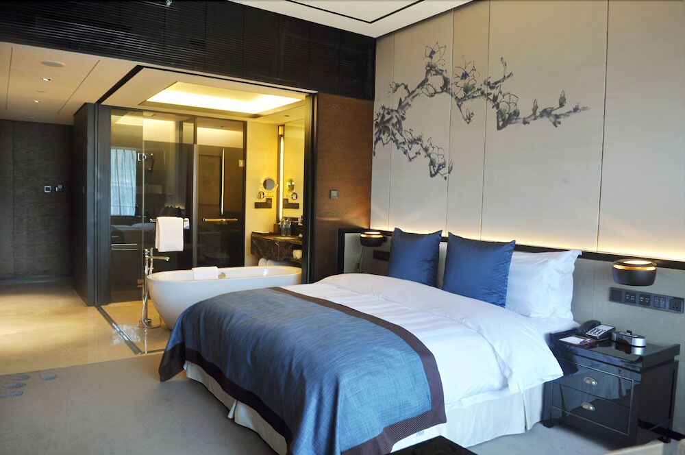 Chongqing Ronghui Grand Hotel Екстериор снимка