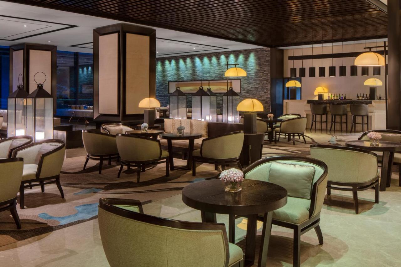Chongqing Ronghui Grand Hotel Екстериор снимка